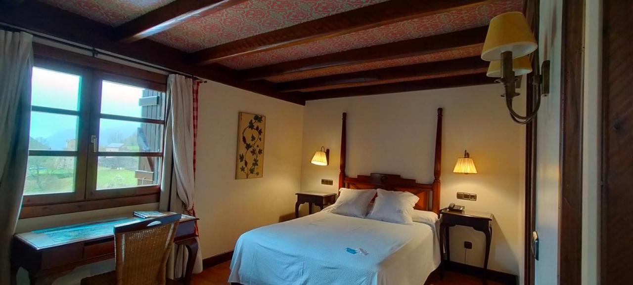Hotel Villa De Torla Eksteriør bilde