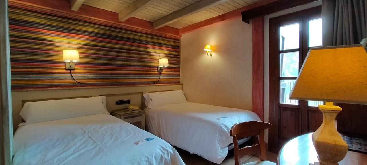 Hotel Villa De Torla Eksteriør bilde