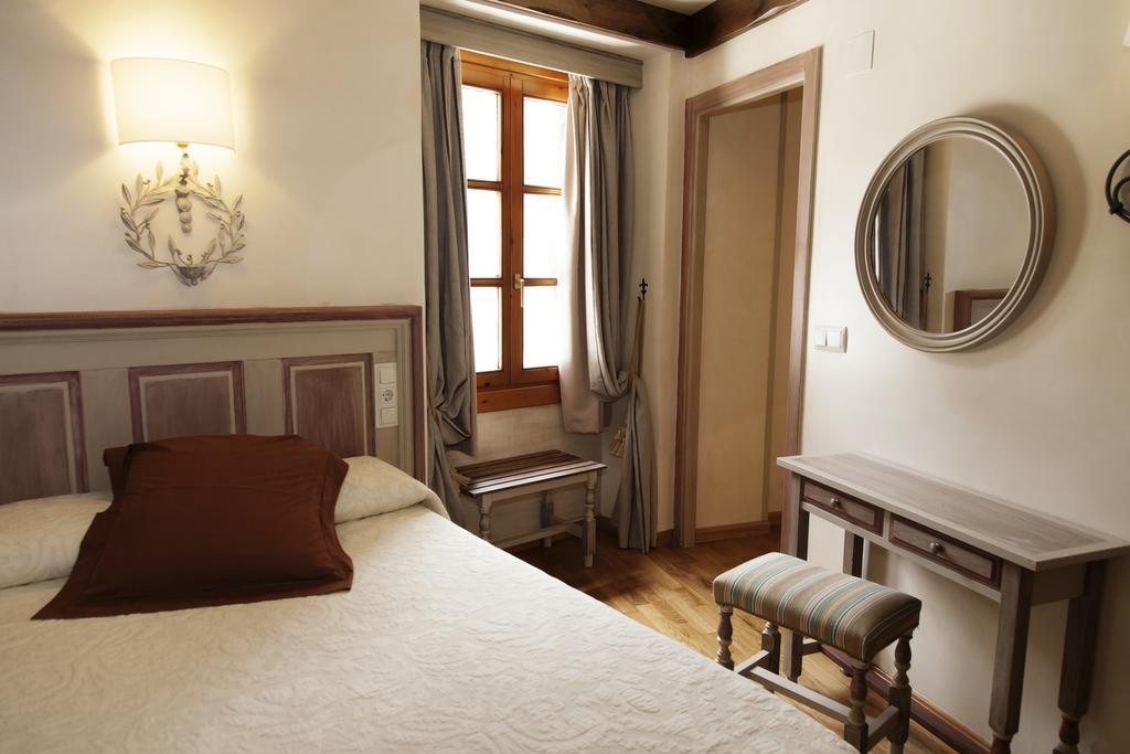 Hotel Villa De Torla Eksteriør bilde