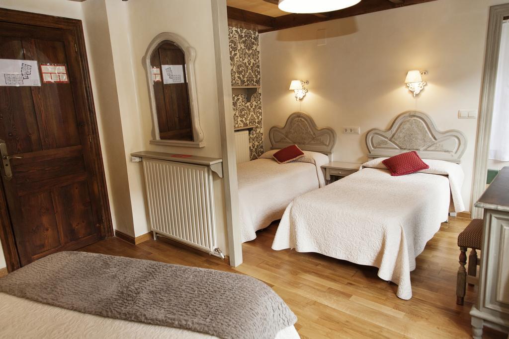 Hotel Villa De Torla Eksteriør bilde