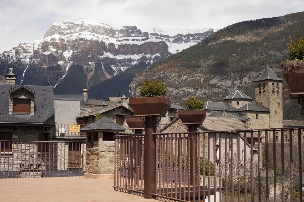 Hotel Villa De Torla Eksteriør bilde